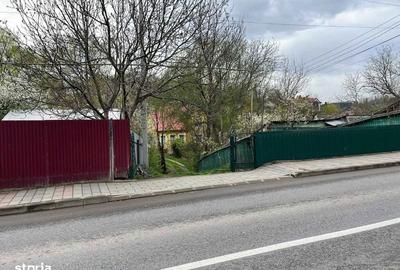 Casă cu 3 camere cu Teren 111 Mp în Central - 1