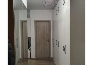 Apartament cu 3 camere decomandat în Berceni - 1