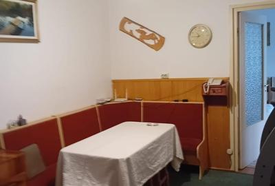Apartament cu 2 camere decomandat, mobilat în Dâmbu Pietros