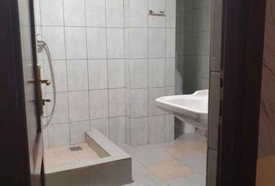 Spațiu comercial, de 80 mp, în Central - 1