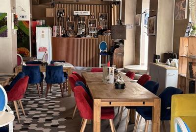 Spațiu comercial, de 80 mp, în Ultracentral - 2