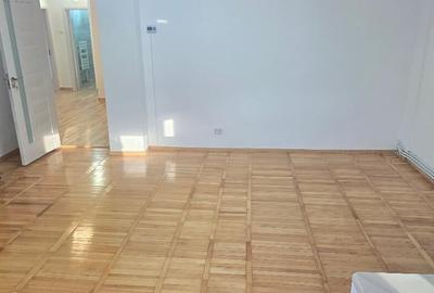 Apartament cu 4 camere decomandat în Sud - 16