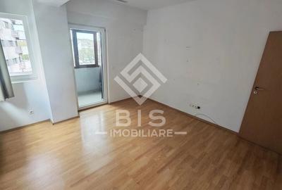 Apartament cu 2 camere decomandat în Independenței - 12