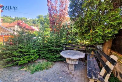 Casă cu 7 camere cu Canalizare în Centrul Istoric - 3