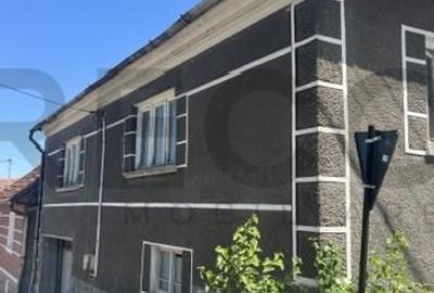 Casă cu 8 camere cu Teren 250 Mp în Măgești - 4