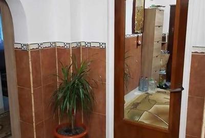 Apartament 3 camere decomandat etajul 1 Racadau - 8