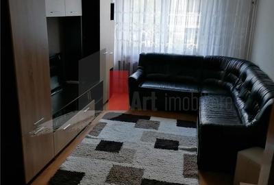 Tei apartament de 3 camere - 1