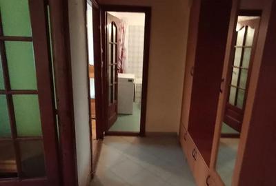 Apartament cu 3 camere decomandat în Lunei - 8