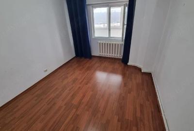 Apartament cu 3 camere decomandat în Nicolina - 3