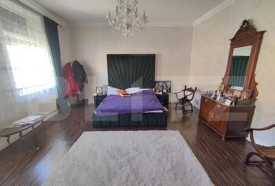 Casă cu 4 camere cu Teren 600 Mp în Central - 2
