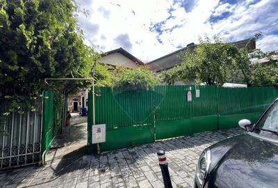 Parter de casa + teren, Badea Cartan nr. 52/ STEFAN CEL MARE