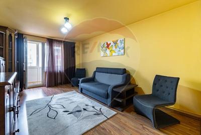 Apartament cu 2 camere decomandat, mobilat în Tractorul