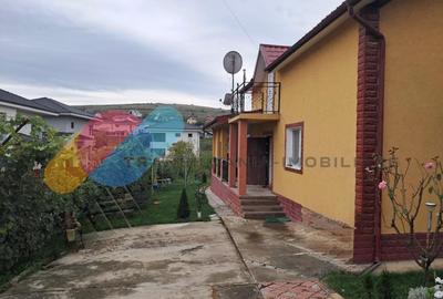 Casă individuală cu 4 camere cu Canalizare în Câmpenești - 2