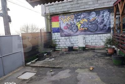 Casă cu 3 camere cu Teren 700 Mp în Central - 1