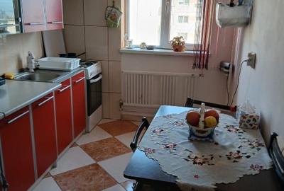 Apartament cu 3 camere decomandat, mobilat în Tomis III - 14
