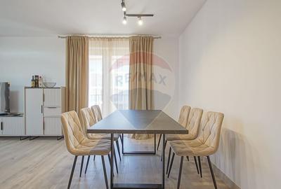 Apartament cu 2 camere semidecomandat, mobilat în Tractorul - 5