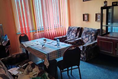 Apartament cu 4 camere în Central - 3