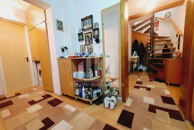 Apartament cu 4 camere decomandat, mobilat în Cetate - 2