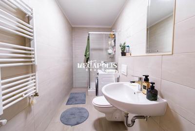 Apartament cu 2 camere semidecomandat în Tractorul - 15