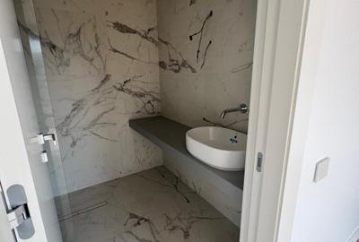 Proprietar  Casă de Vânzare Amber Forest - 13