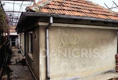 Casă cu 5 camere cu Teren 150 Mp în Central