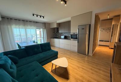 Apartament cu 3 camere, mobilat în Central