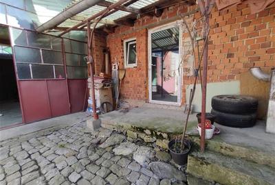 Casă individuală cu 8 camere cu Teren 3800 Mp în Răchitova - 32