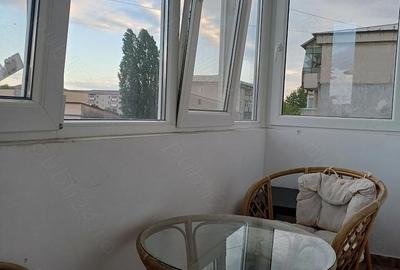 Garsonieră decomandată în Micro 6 - 1