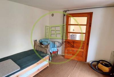 Casa 2 camere cu suprafata 50mp si teren 1300mp,in Miercurea Sibiului - 4