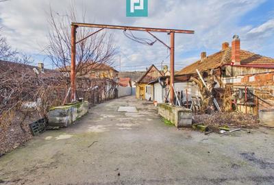 Casă individuală cu 4 camere cu Canalizare în Calea Clujului - 12