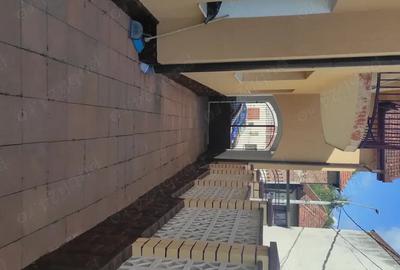 Casă cu 6 camere în Central - 12