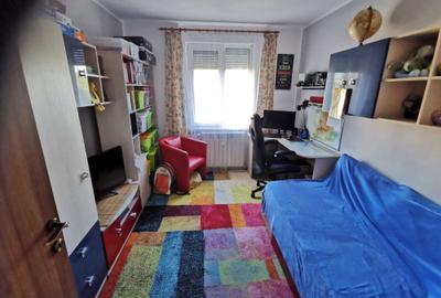 Apartament cu 4 camere decomandat în Sânmartin - 4