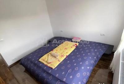 Apartament cu 3 camere decomandat în Micro II - 14