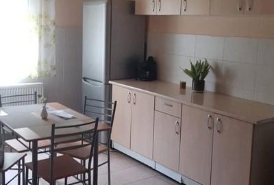 Apartament cu 2 camere decomandat în Central - 2