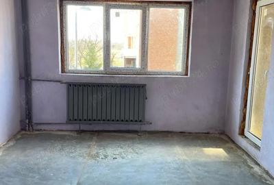Apartament cu 2 camere decomandat în Alfa - 1