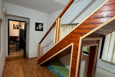 Casă individuală cu 8 camere cu Canalizare în Central - 14