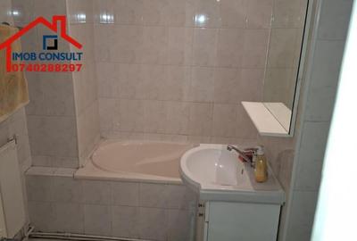 PARCUL CATEDRALEI , doua decomandate,lift NOU, cod CE 1038 - 3