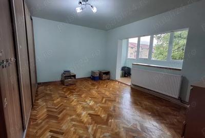 Proprietar Vand Apartament 3 Camere C.Aradului
