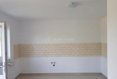 Casă cu 3 camere cu Teren 600 Mp în Central - 2