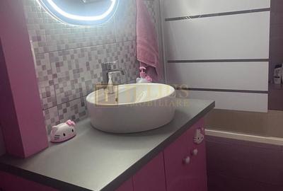 3 camere, clima, bloc anvelopat, Str. Cosminului - Girocului. - 25