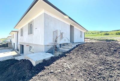 Casă individuală cu 4 camere cu Canalizare în Chinteni - 5