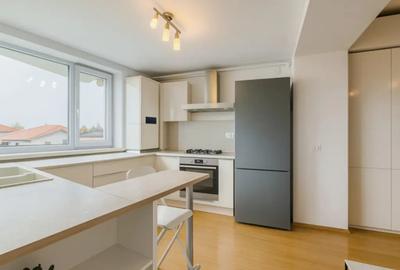 Apartament cu 3 camere decomandat în Central - 1