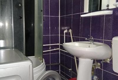 Garsonieră decomandată în Central
