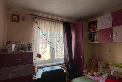 Apartament cu 3 camere semidecomandat în Dărmănești - 3