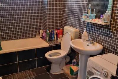 Apartament 3 camere decomandat, 68 mp ,zona 1 Mai ,Ciuperca. - 9