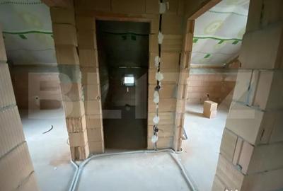Casă cu 4 camere cu Teren 700 Mp în Aghireș - 10