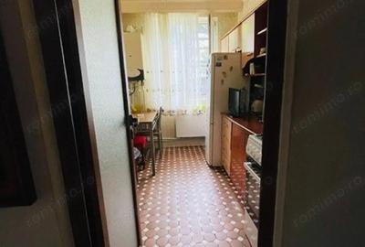 Zona Centrala Apartament 3 cam etaj 1 Se accepta schimb cu garsoniera - 9