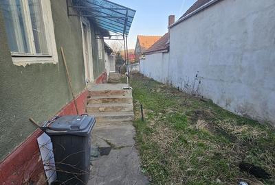 Casă cu 3 camere în Șeușa - 1