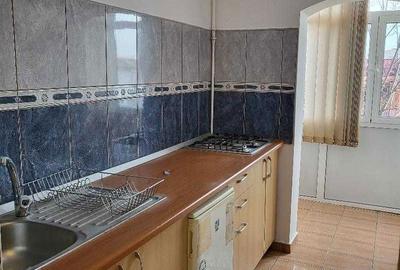 Apartament cu 2 camere decomandat în Republicii - 14