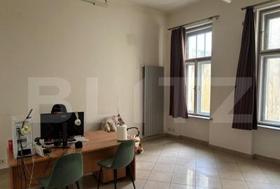 Apartament 4 camere, 168 mp, zona Ultracentral - Pia?a Unir - 3